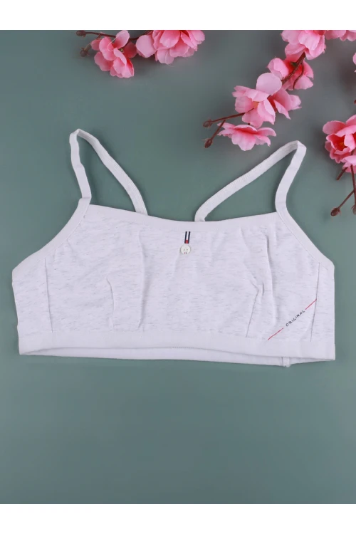 صدرية رياضية بحمالات رفيعة