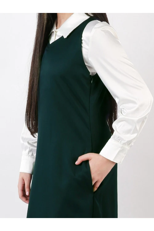 مريول متوسط ساده بجيوب أمامية