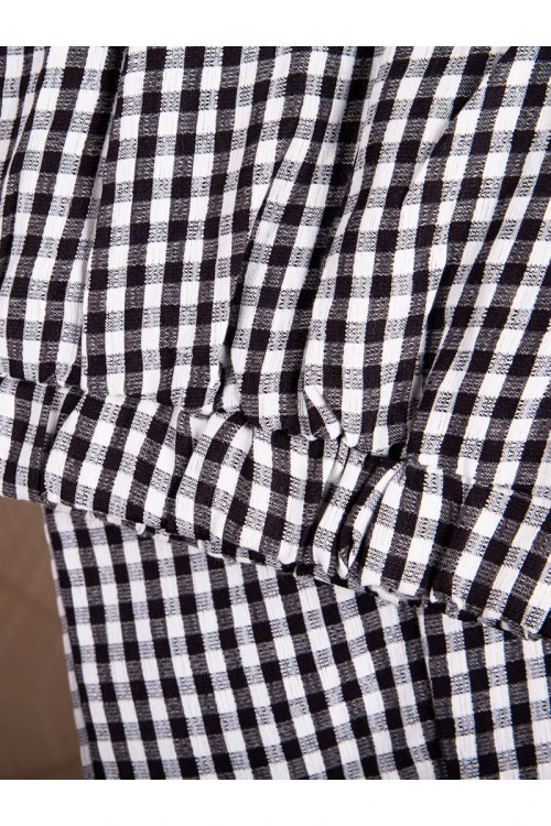 بيجاما بنطلون كاروهات مع تيشيرت بأكمام قصيرة