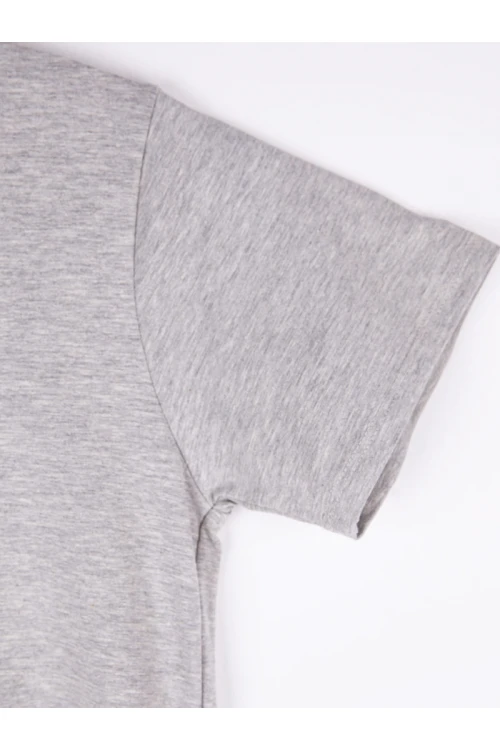 قميص نسائي قصير مزين بطباعة