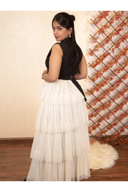 فستان طبقات بقصة جاكيت مع حزام