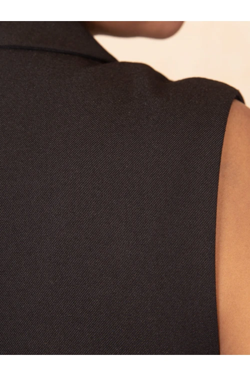 فستان طبقات بقصة جاكيت مع حزام