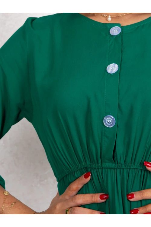 فستان طبقات بأكمام متوسطة الطول