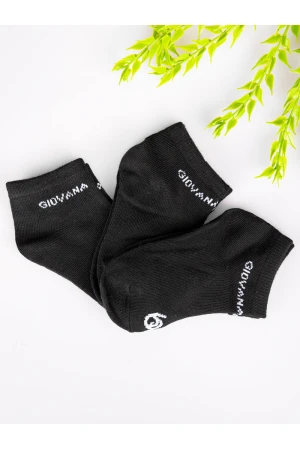 طقم جوارب من 3 أزواج