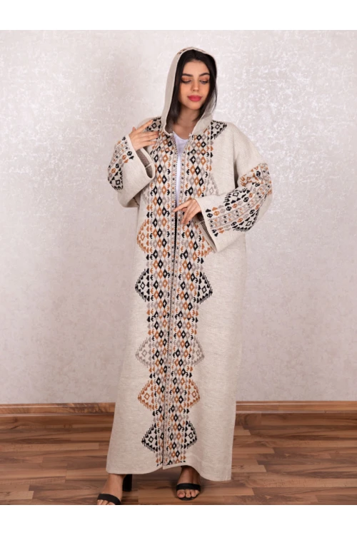 فرو شتوي مزخرف بطبعات مع قبعة