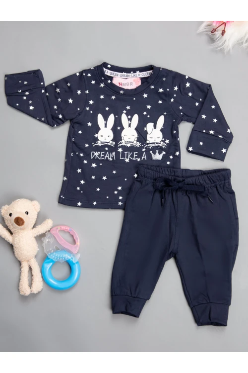 بيجاما شتوية مزينة بطبعات نجوم