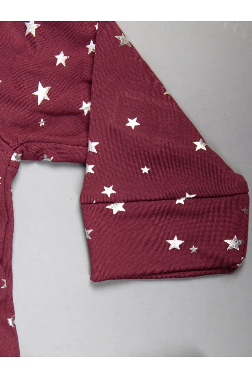 بيجاما شتوية مزينة بطبعات نجوم