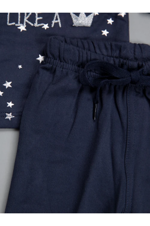 بيجاما شتوية مزينة بطبعات نجوم