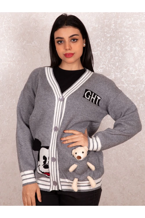 جاكيت شتوي مزين بتفاصيل دب و أزرار إغلاق