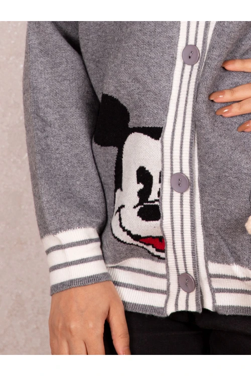 جاكيت شتوي مزين بتفاصيل دب و أزرار إغلاق