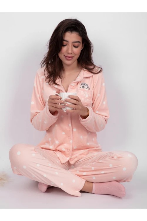 بيجاما شتوية منقطة بأزرار إغلاق
