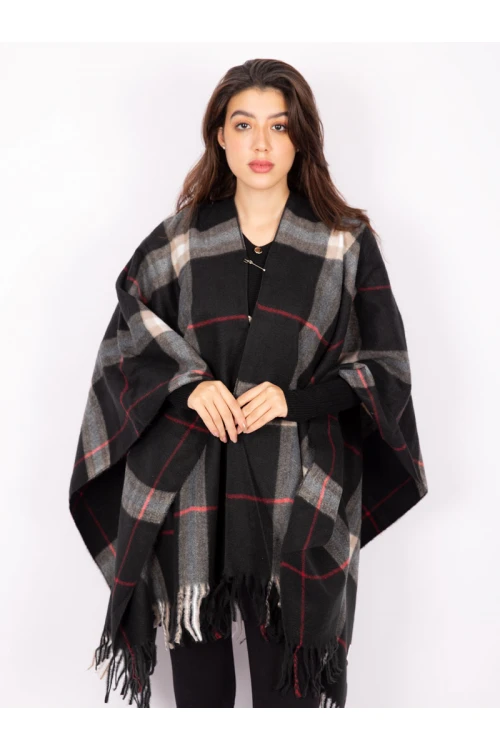 شال كاروهات بقصة واسعة