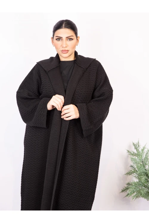 عباية شتوية بقبعة و أكمام طويلة