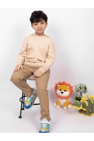 طقم بلوفر مضلع مع قبعة و بنطلون متعدد الأوان