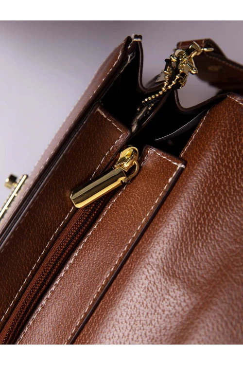 حقيبة بطابع مميز