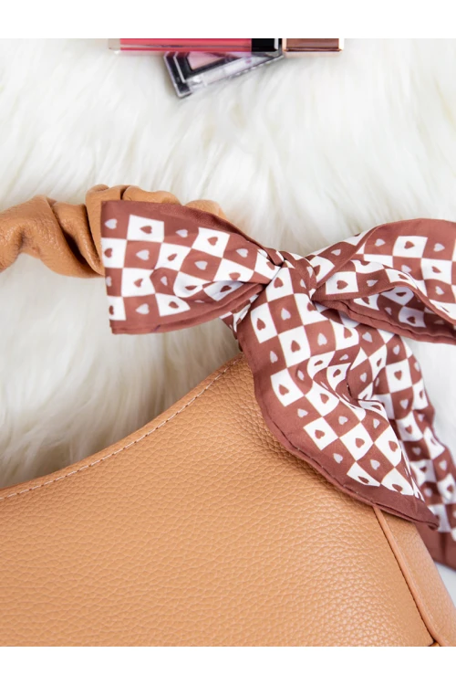 حقيبة بحمالات كتف مختلفة الطول