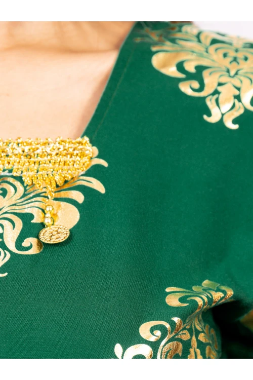 جلابيات يوم التأسيس بنقشات ذهبية