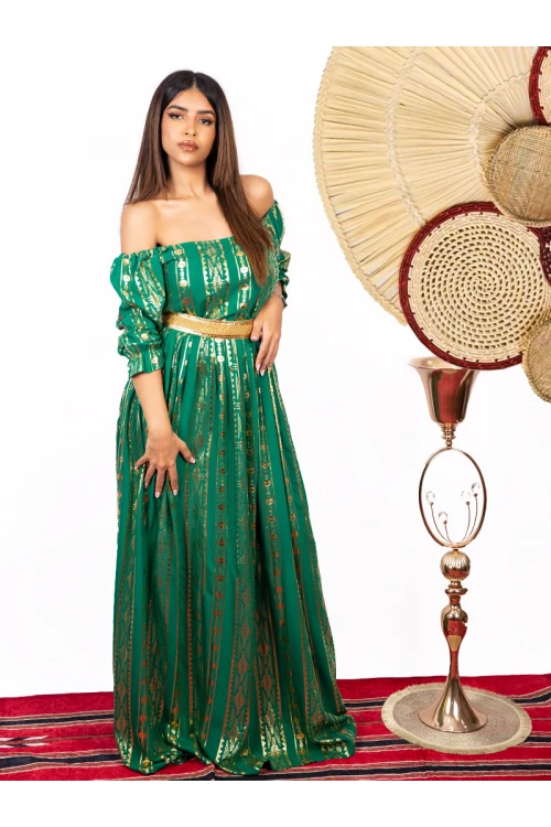 فستان يوم التأسيس منسدل الأكتاف وبحزام للخصر