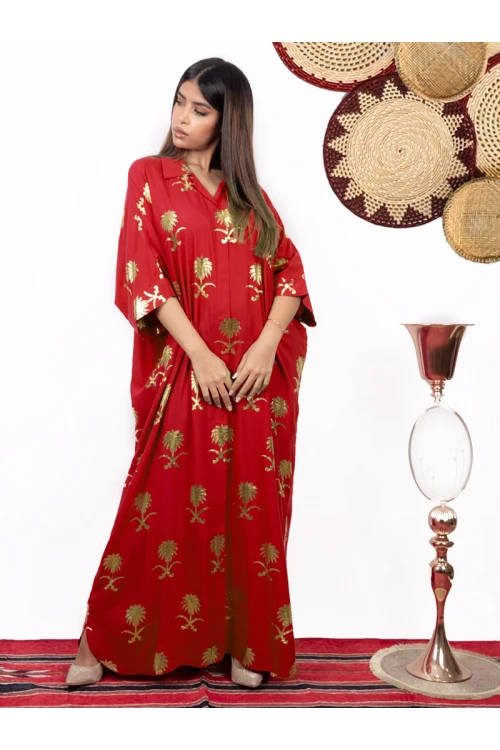 جلابية بقصة البشت مزينه بطبعة سفيين ونخلة