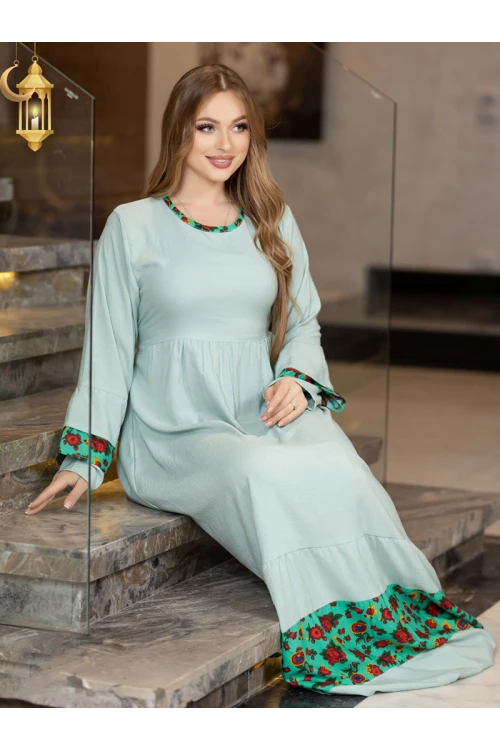 جلابية رمضانية بأكمام طويلة واطراف مزينة بالزهور