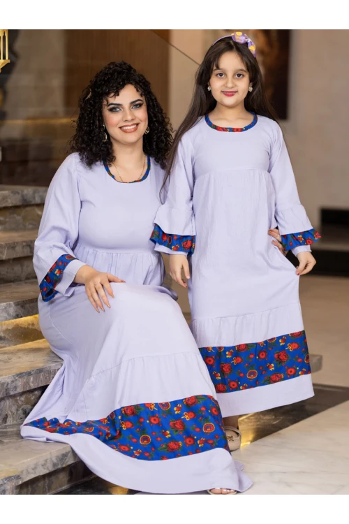 جلابية رمضانية  بأكمام طويلة بناتي واطراف مزينة بالزهور