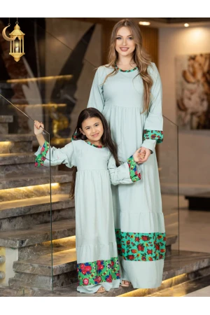 جلابية رمضانية  بأكمام طويلة بناتي واطراف مزينة بالزهور