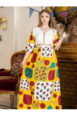 جلابية رمضانية تتميز بأكمام قصيرة مزينة بالزهور