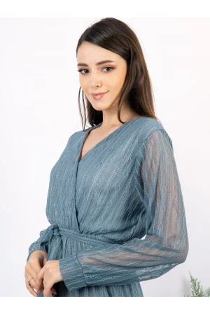 فستان طويل سادة بأكمام طويلة