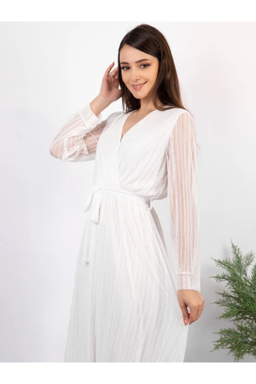 فستان طويل سادة بأكمام طويلة