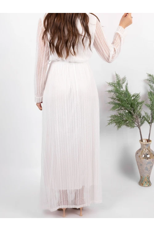 فستان طويل سادة بأكمام طويلة