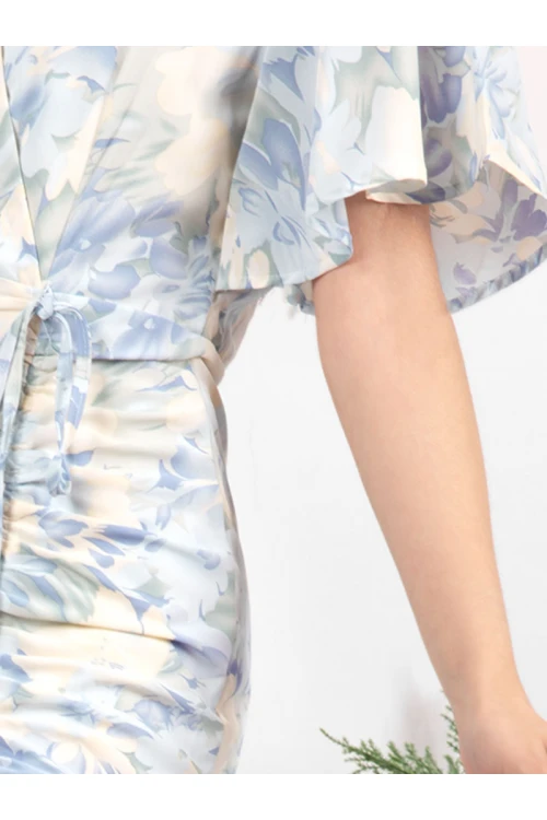 فستان ميدي مشجر بأكمام قصيرة