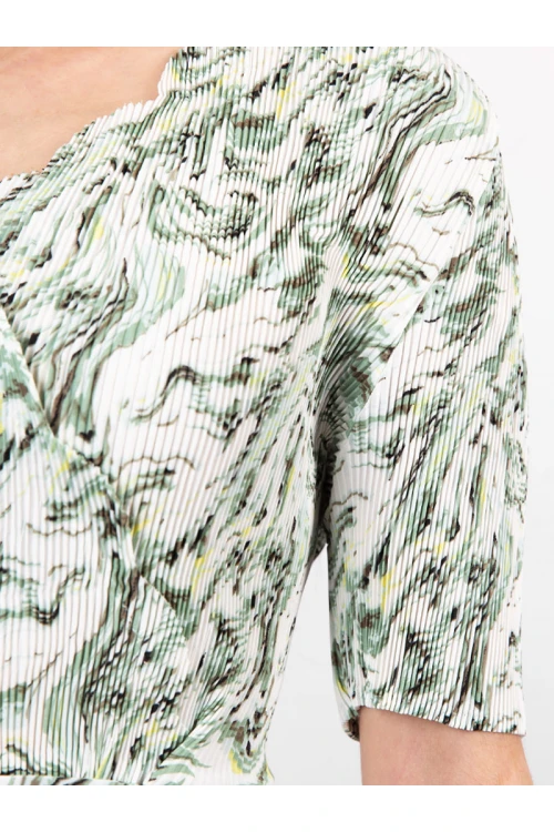 طقم بلوزة مشجرة بأكمام قصيرة وبنطلون مشجر واسع