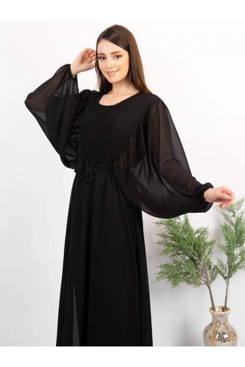 فستان طويل سادة بأكمام طويلة وحزام على الخصر