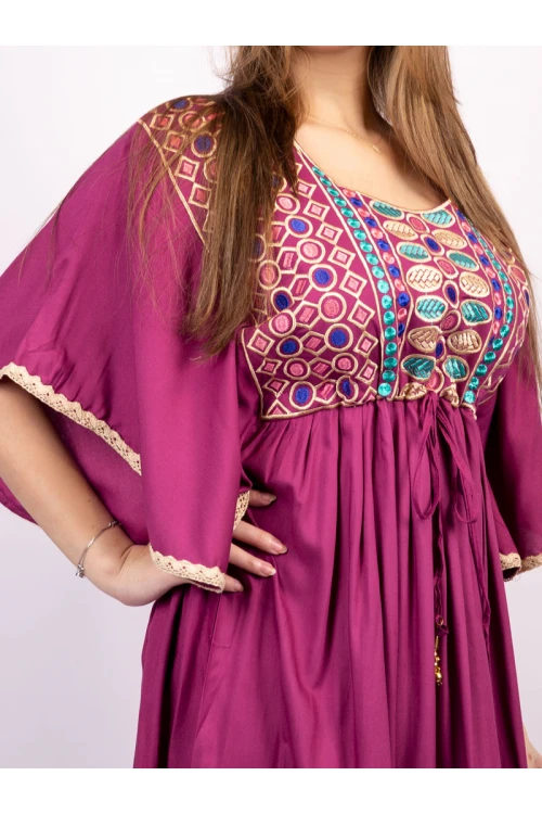 جلابية مميزة بنقش العربي