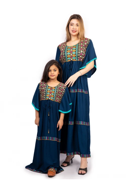 جلابية فريدة بنقش مميز