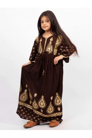 جلابية بتطريز ذهبي