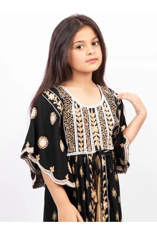 جلابية بتطريز مميز