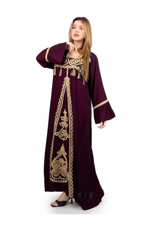 جلابية بتطريز ذهبي مميز