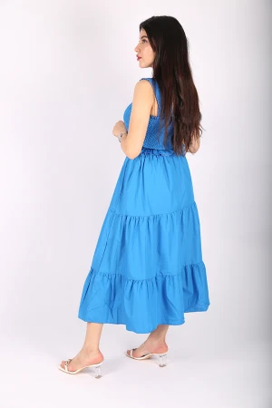 طقم قطعتين تنورة و بلوزة