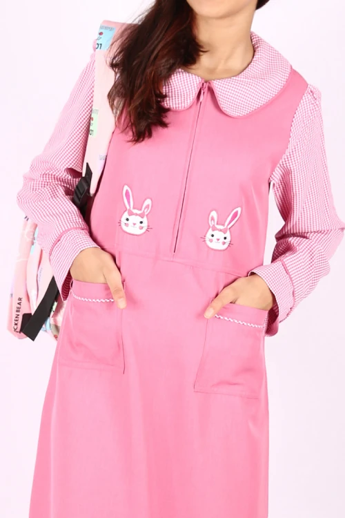 مريول مع قميص قطعة واحده سحاب أمامي و جيوب أماميه