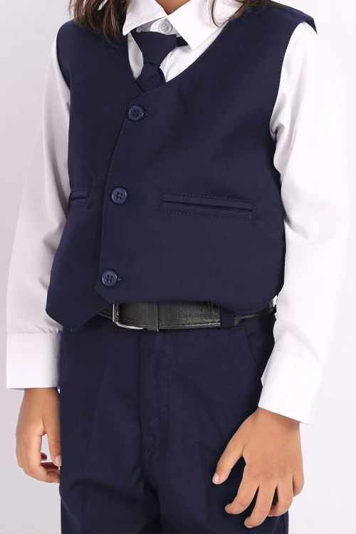 طقم بدلة روضة 5 قطع لون كحلي بقميص ابيض