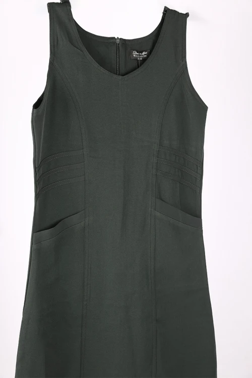 مريول متوسط مخطط من الجوانب بجيوب أمامية