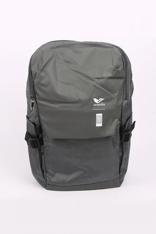 شنطة ظهر سحاب و جيوب متعددة