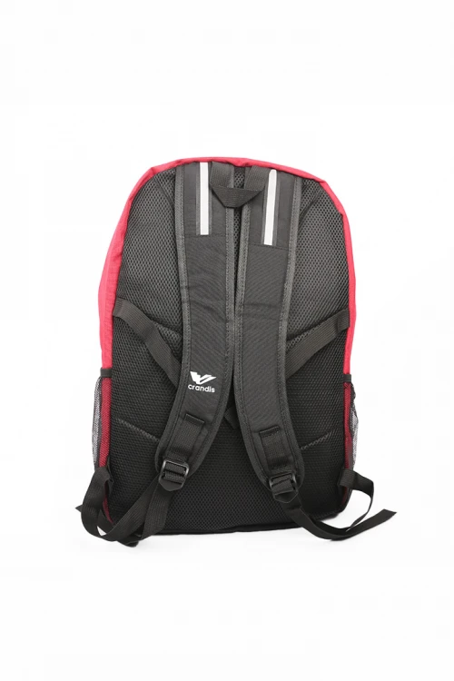 شنطة ظهر  سحاب مغلق