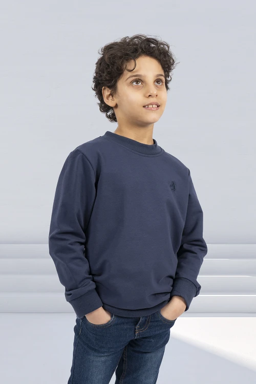 بلوفر ولادي شتوي اكمام ضيقه تطريز شعار بالجنب