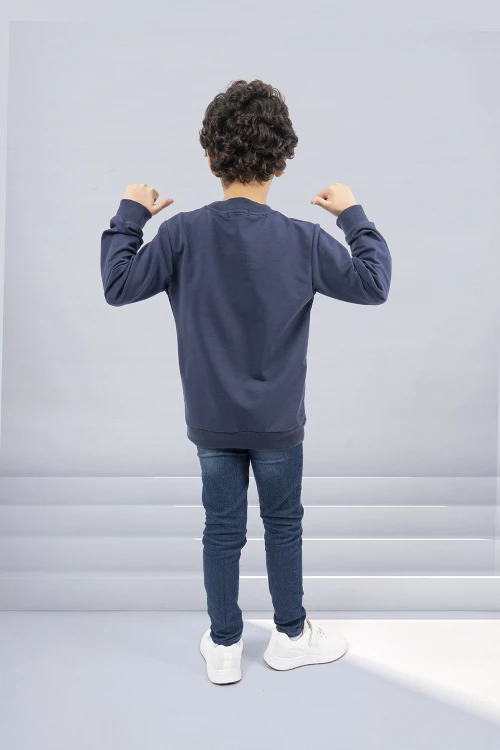 بلوفر ولادي شتوي اكمام ضيقه تطريز شعار بالجنب