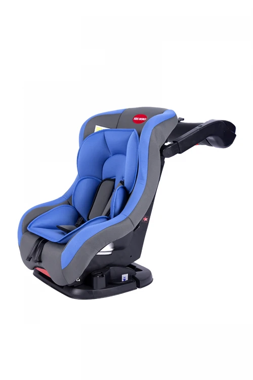 مقعد سيارة للأطفال بحزام أمان لون ازرق