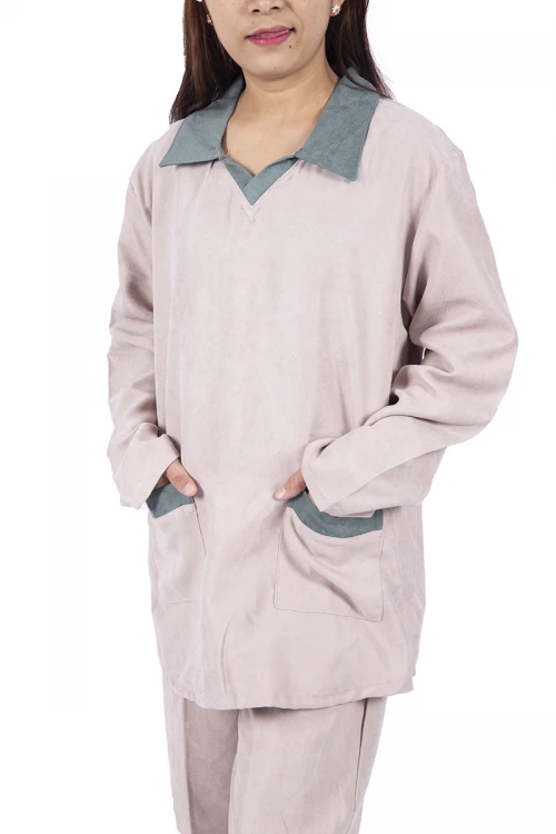 زي عاملة شتوي قطعتين بجيوب وياقة و أكمام طويلة