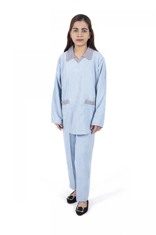 زي عاملة شتوي قطعتين بجيوب وياقة و أكمام طويلة