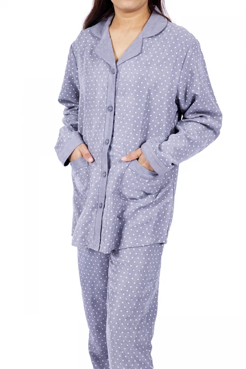 زي عاملة قطعتين منقط أكمام طويلة  بجيوب و ياقة بأزرار امامية